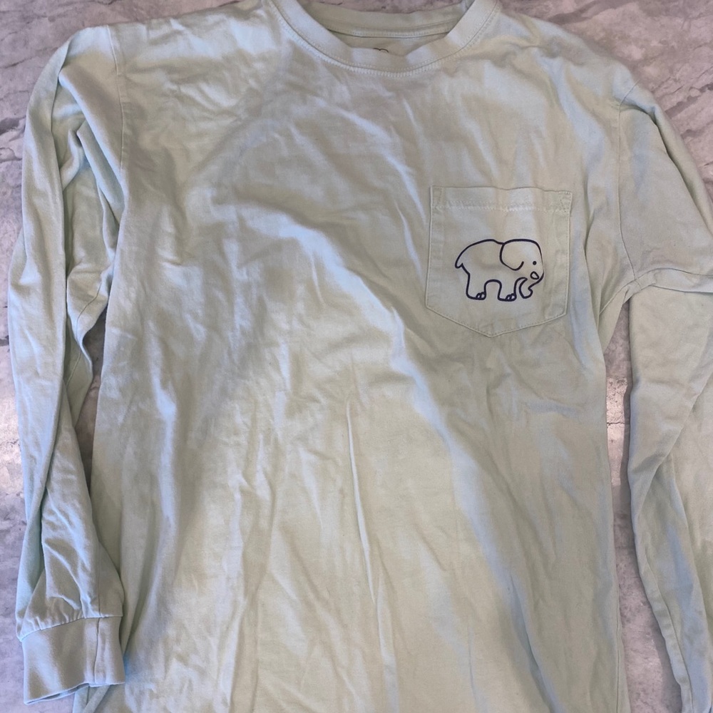 Ivory Ella Women’s M Elephant Long Sleeve!!